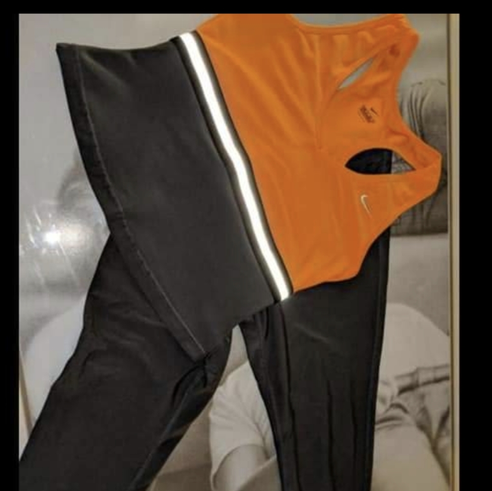 Nike Workout Clothing Set
